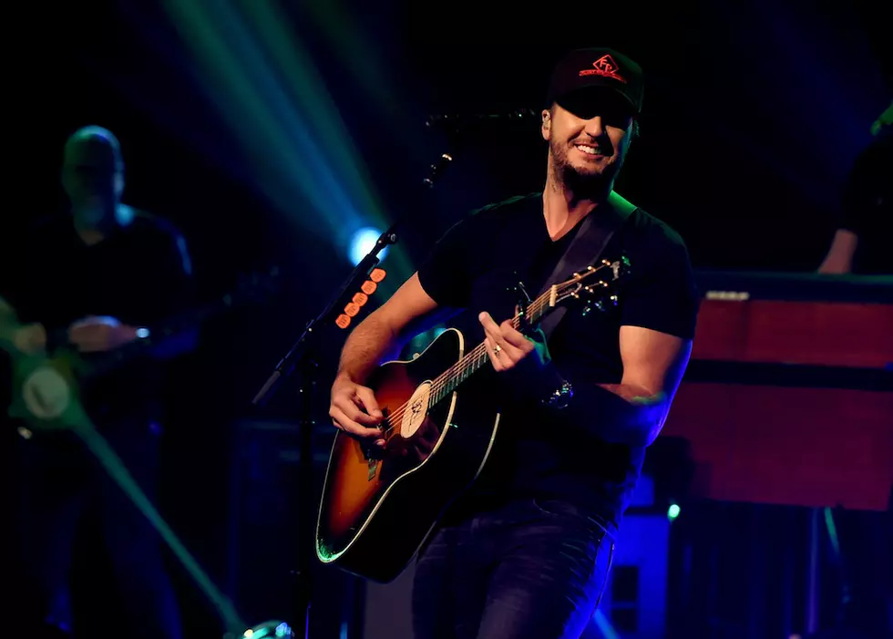 Luke Bryan Has Encouraging Words for Pink Ahead of Super Bowl LII