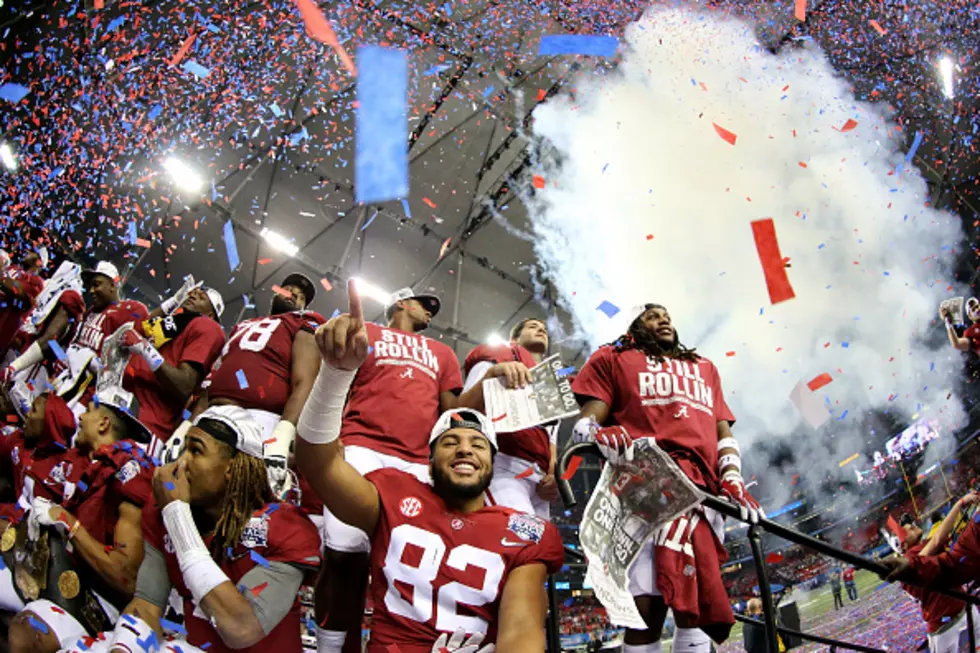 No. 1 Alabama Football Wins 2016 Chick-fil-A Peach Bowl over No. 4 Washington, 24-7
